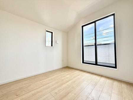 �q������ �������v���C�x�[�g��ԂƂ��ĐÂ��ŗ�������������񋟂��Ă���܂�