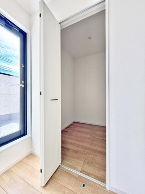 ���[ ����