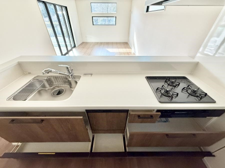 �L�b�`�� �������Ƒ����J��[�߂�A������̂���L�b�`��