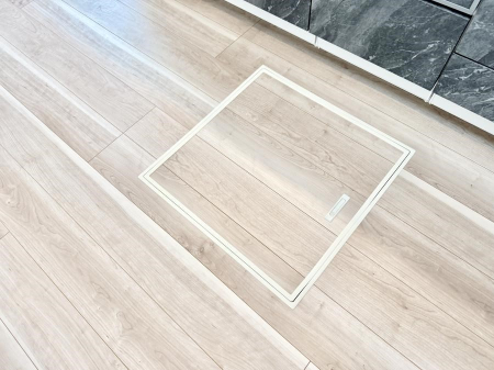 ���̑����� �ݔ����B�ꂽ���[�X�y�[�X�ŉƑS�̂��X�b�L��