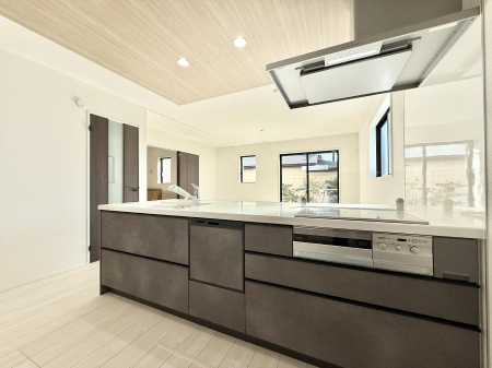 �L�b�`�� �������Ƒ����J��[�߂�A������̂���L�b�`��