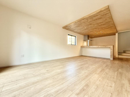 ���r���O ���������났�ƏΊ炪�W�܂�A�S���܂郊�r���O