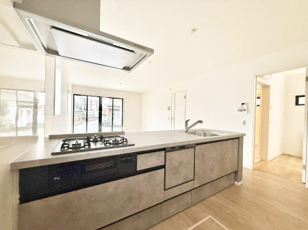 �L�b�`�� �������V���v���Ŕ������S�n�悢���Ԃ𐶂ރL�b�`�����