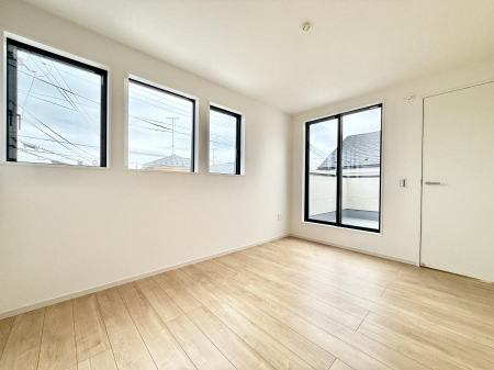 �q������ �������v���C�x�[�g��ԂƂ��ĐÂ��ŗ�������������񋟂��Ă���܂�