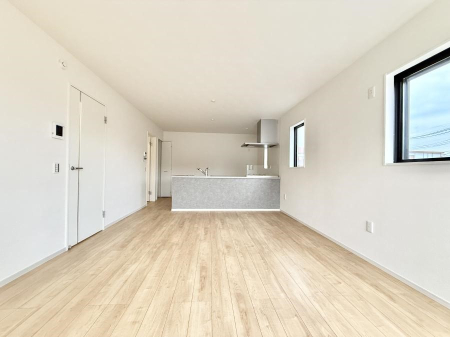 ���r���O ���������R�Ɖ�b�����܂��A�S�n�悢�ЂƂƂ�