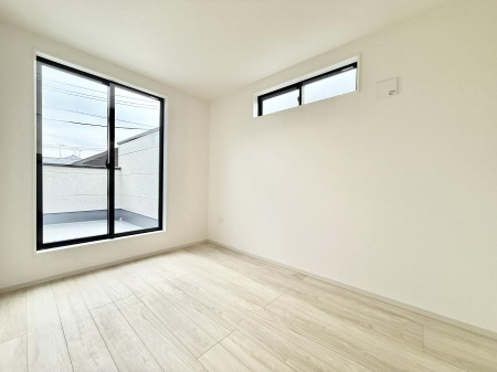 �q������ �������v���C�x�[�g��ԂƂ��ĐÂ��ŗ�������������񋟂��Ă���܂�