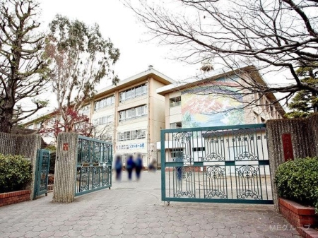 ���ӊ� ���w�Z 1360m ���s���L�n���w�Z