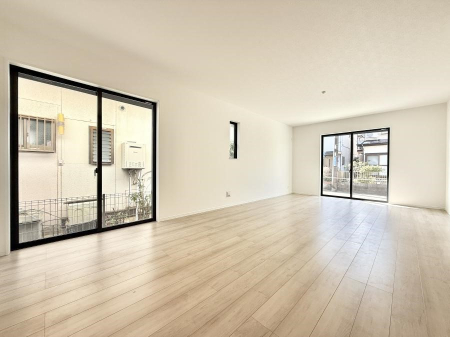 ���r���O ���������ƕ���������A�����b�N�X�ł�����