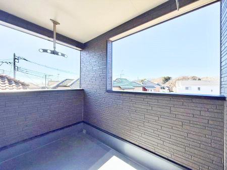 �o���R�j�[ ������ �G�߂̈ڂ낢����������J���I�ȋ�Ԃł�