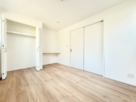 �Q�� ���������̔z�u��ʋC���̗ǂ��݌v�ŕ����̋�C�������炸�A��ɐV�N�ȋ�C������܂�