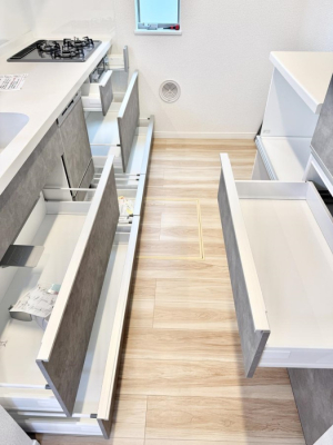 �L�b�`�� �������A�C�f�A�L����A�N���G�C�e�B�u�ȗ������