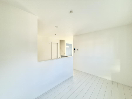 ���r���O ���������S�n�̂����A���z�̃��r���O