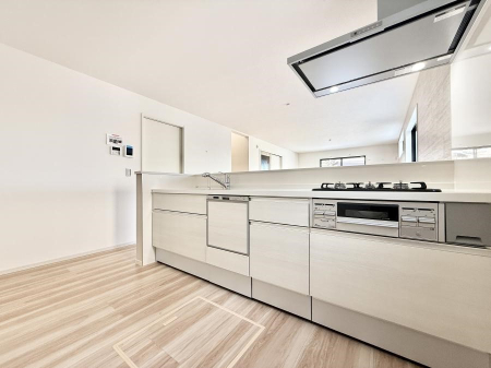 �L�b�`�� �������V���v���Ŕ������S�n�悢���Ԃ𐶂ރL�b�`�����