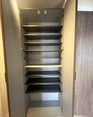 ���̑� �������V���[�Y�N���[�[�b�g�Ō��փX�b�L��