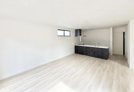 ���r���O ���������R�Ɖ�b�����܂��A�S�n�悢�ЂƂƂ�