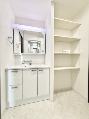 ���ʑ�E���ʏ� �������Ƒ��݂�Ȃ��g���₷���z�u�ł�