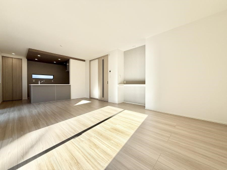 ���r���O ���������S�n�̂����A���z�̃��r���O