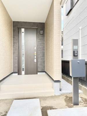 ���� �O�ρ��V������炵���n�܂�ꏊ�ŁA�Ƒ����J��[�߂�