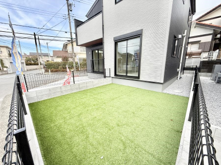 ���̑� �O�ρ��~�n���ɂ�Ƃ肠��΂̃X�y�[�X������A���₩�ȕ��͋C�ł�