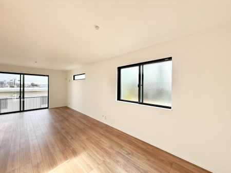 ���r���O ���������R�Ɖ�b�����܂��A�S�n�悢�ЂƂƂ�