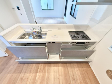 �L�b�`�� �������Ƒ����J��[�߂�A������̂���L�b�`��