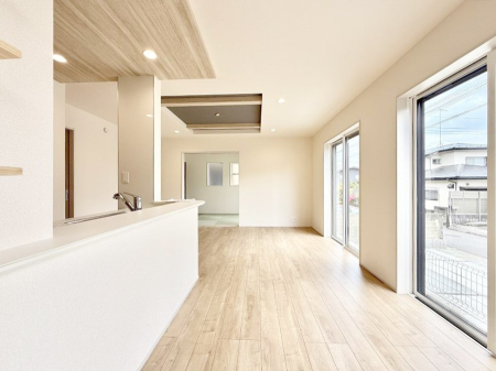 ���r���O ���������R�Ɖ�b�����܂��A�S�n�悢�ЂƂƂ�