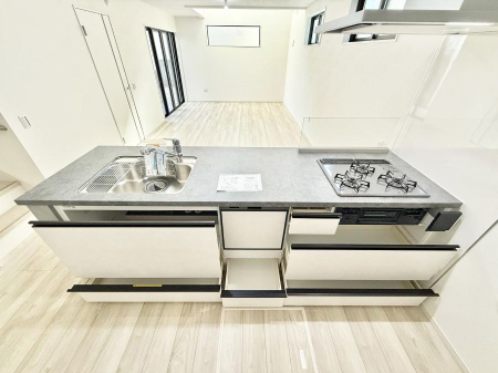 �L�b�`�� �������Ƒ����J��[�߂�A������̂���L�b�`��