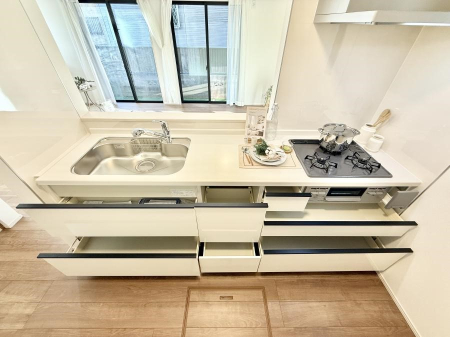 �L�b�`�� �������A�C�f�A�L����A�N���G�C�e�B�u�ȗ������