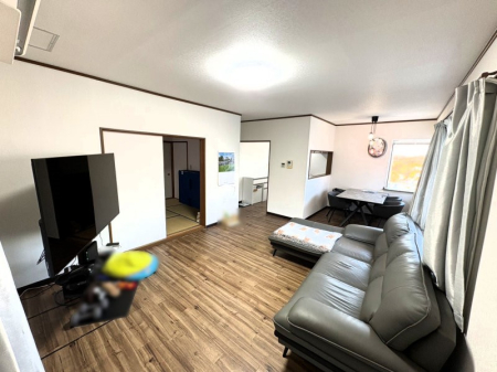 ���r���O ���������R�Ɖ�b�����܂��A�S�n�悢�ЂƂƂ�