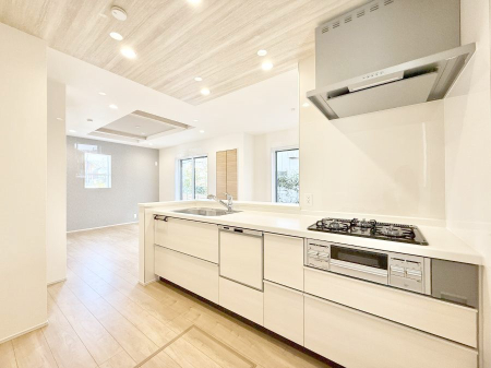 �L�b�`�� �������Ƒ����J��[�߂�A������̂���L�b�`��