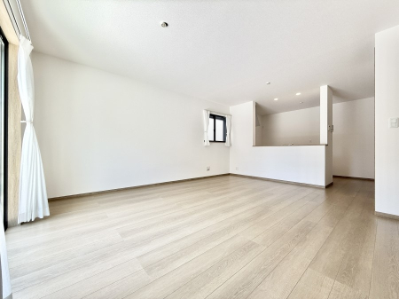 ���r���O �����������������Ɠ��ʂɂ���A�e���̋��