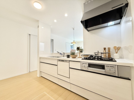 �L�b�`�� �����������������Ɗy�����Ȃ�A���K�ȃL�b�`�����