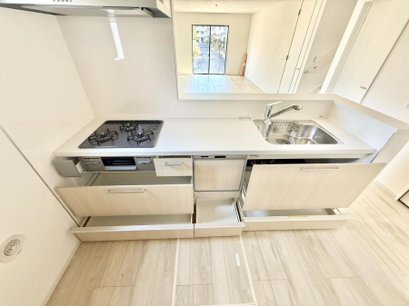 �L�b�`�� �������Ƒ����J��[�߂�A������̂���L�b�`��