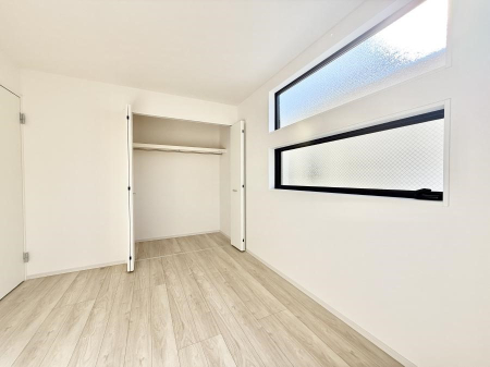 �q������ �������v���C�x�[�g��ԂƂ��ĐÂ��ŗ�������������񋟂��Ă���܂�