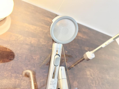 ���̑����� �ݔ����킴�킴�V�����[�����̃��o�[�܂Ŏ��L�΂��K�v���Ȃ��A�ȒP�Ɏ~���ł���