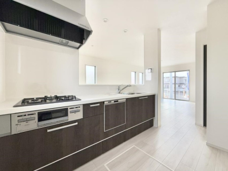 �L�b�`�� �������V���v���Ŕ������S�n�悢���Ԃ𐶂ރL�b�`�����