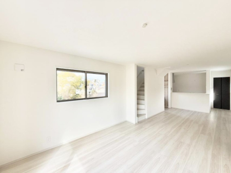 ���r���O ���������났�ƏΊ炪�W�܂�A�S���܂郊�r���O