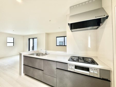 �L�b�`�� �������V���v���Ŕ������S�n�悢���Ԃ𐶂ރL�b�`�����