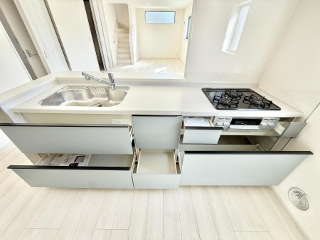 �L�b�`�� �����������������Ɗy�����Ȃ�A���K�ȃL�b�`�����