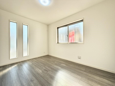 �Q�� ���������̔z�u��ʋC���̗ǂ��݌v�ŕ����̋�C�������炸�A��ɐV�N�ȋ�C������܂�