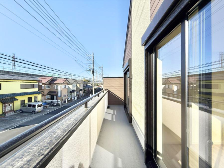 �o���R�j�[ ������ �G�߂̈ڂ낢����������J���I�ȋ�Ԃł�