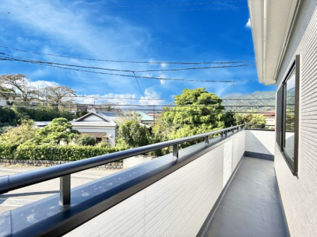 �o���R�j�[ ������ ���̃R�[�q�[���̐�����y���ށA�����̏ꏊ