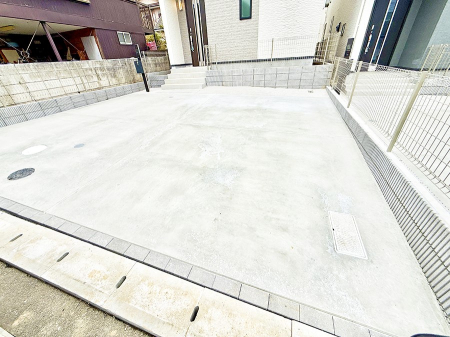  �O�ρ��J�[�X�y�[�X�L