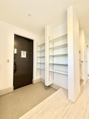 ���� ����