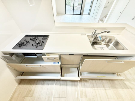 �L�b�`�� �������Ƒ����J��[�߂�A������̂���L�b�`��