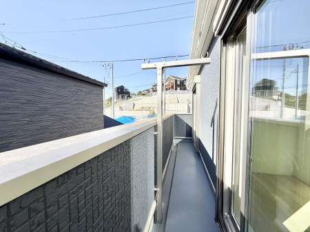 �o���R�j�[ ������ �G�߂̈ڂ낢����������J���I�ȋ�Ԃł�