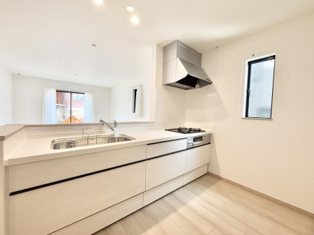 �L�b�`�� ���������y���݂ƐH�ׂ�K����͂���L�b�`��