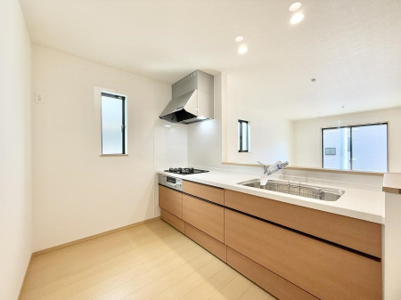 �L�b�`�� �������Ƒ����J��[�߂�A������̂���L�b�`��