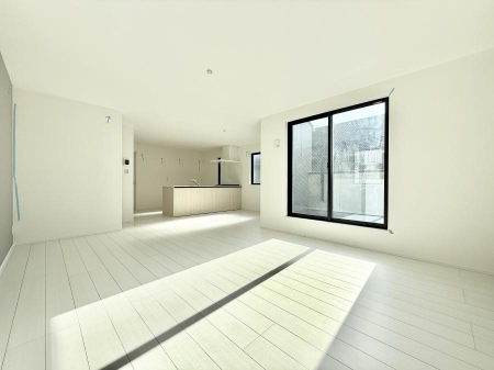 ���̑����� �������Ƒ��̏Ί炪���ӂ��A���났�̋��