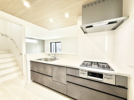 �L�b�`�� �������V���v���Ŕ������S�n�悢���Ԃ𐶂ރL�b�`�����